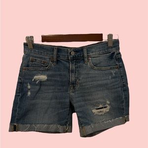 Gap Women’s 00/24 5” denim shorts